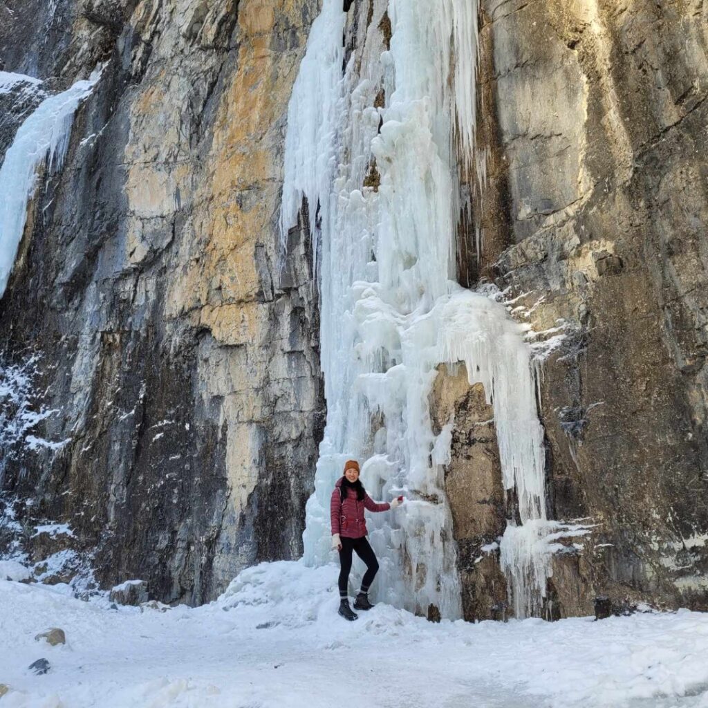 A Beautiful Winter Hike: Grotto Canyon. Frozen waterfall.