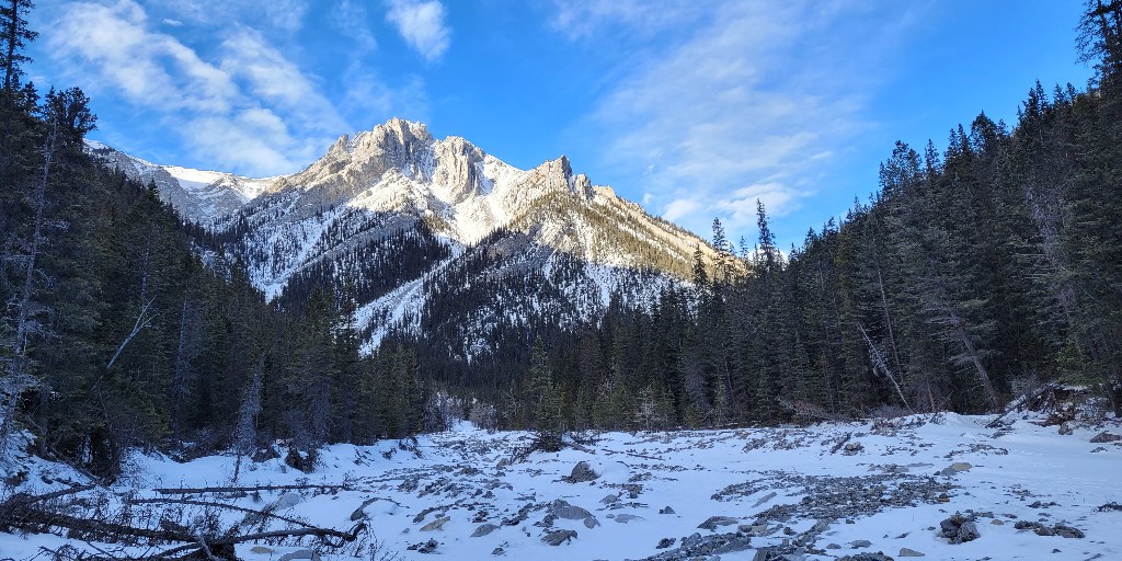 A Beautiful Winter Hike: Grotto Canyon. Mountain range.