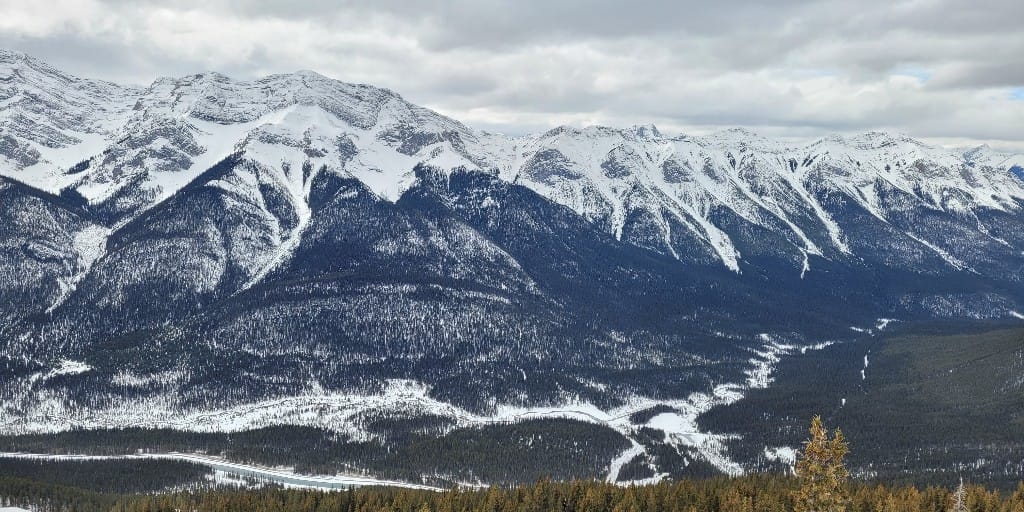 Uncover a Wonder: Four Beautiful Hikes in Kananaskis